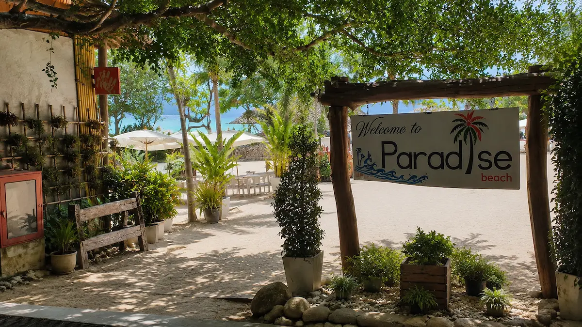 Entrance area at Paradise Beach Phuket